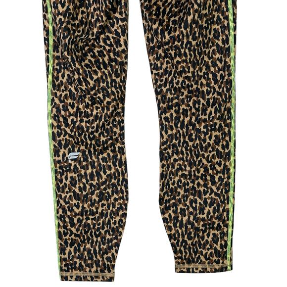NWT Fabletics PowerHold Leggings Size XS Brown Leopard Print 7/8 Ultra High Rise - Picture 6 of 10